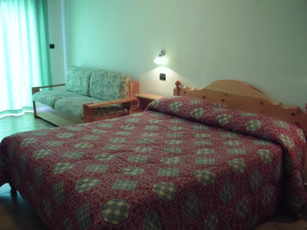 Hotel La Fattoria Камільятелло-Сілано Номер фото